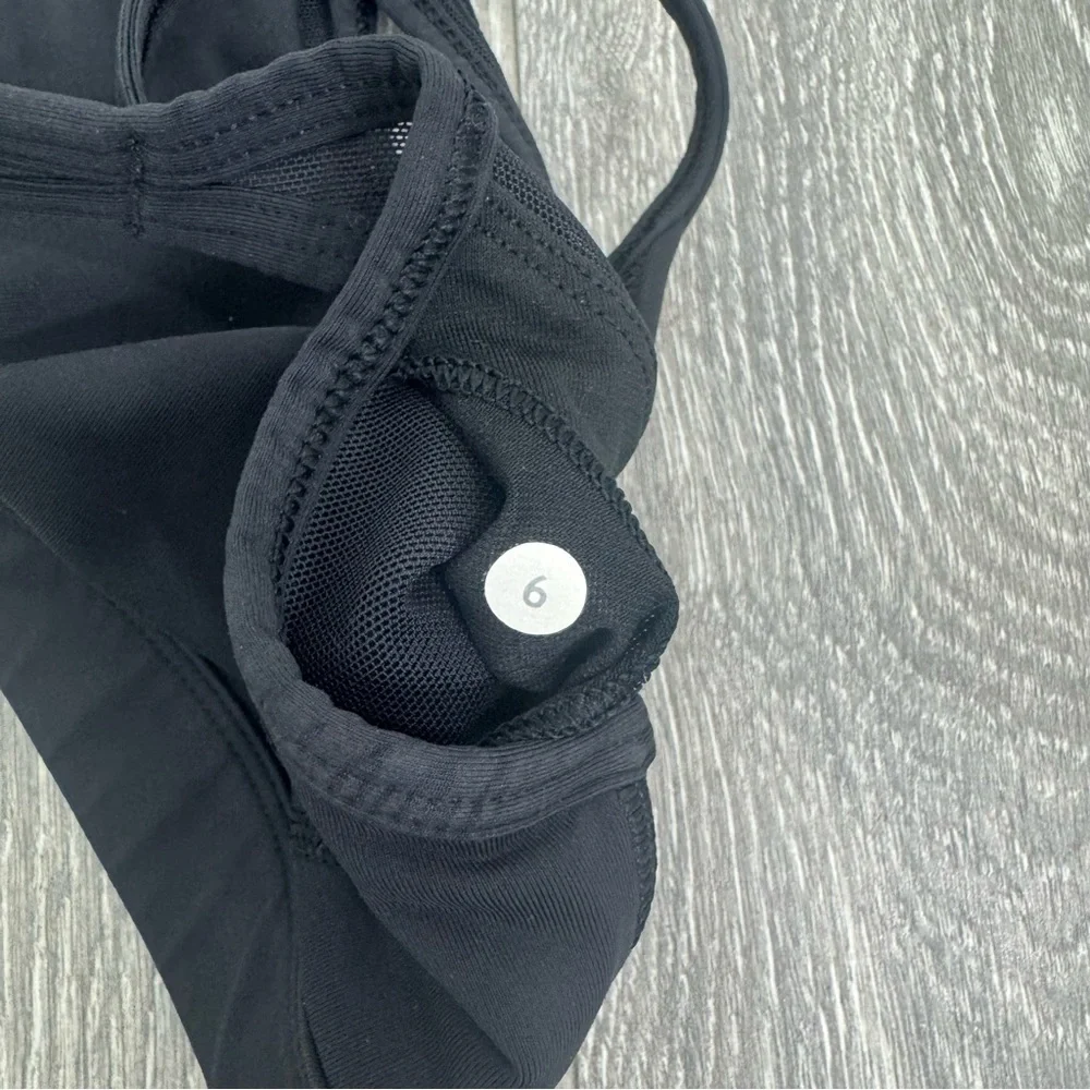 Lululemon extra support sport bra in black SZ 6